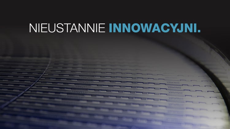 Okładka filmu z niebieską taśmą skrętną i napisem: „Nieustanne innowacyjni”