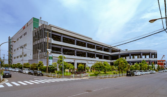 Exterior do centro de montagem da Intralox em Tóquio