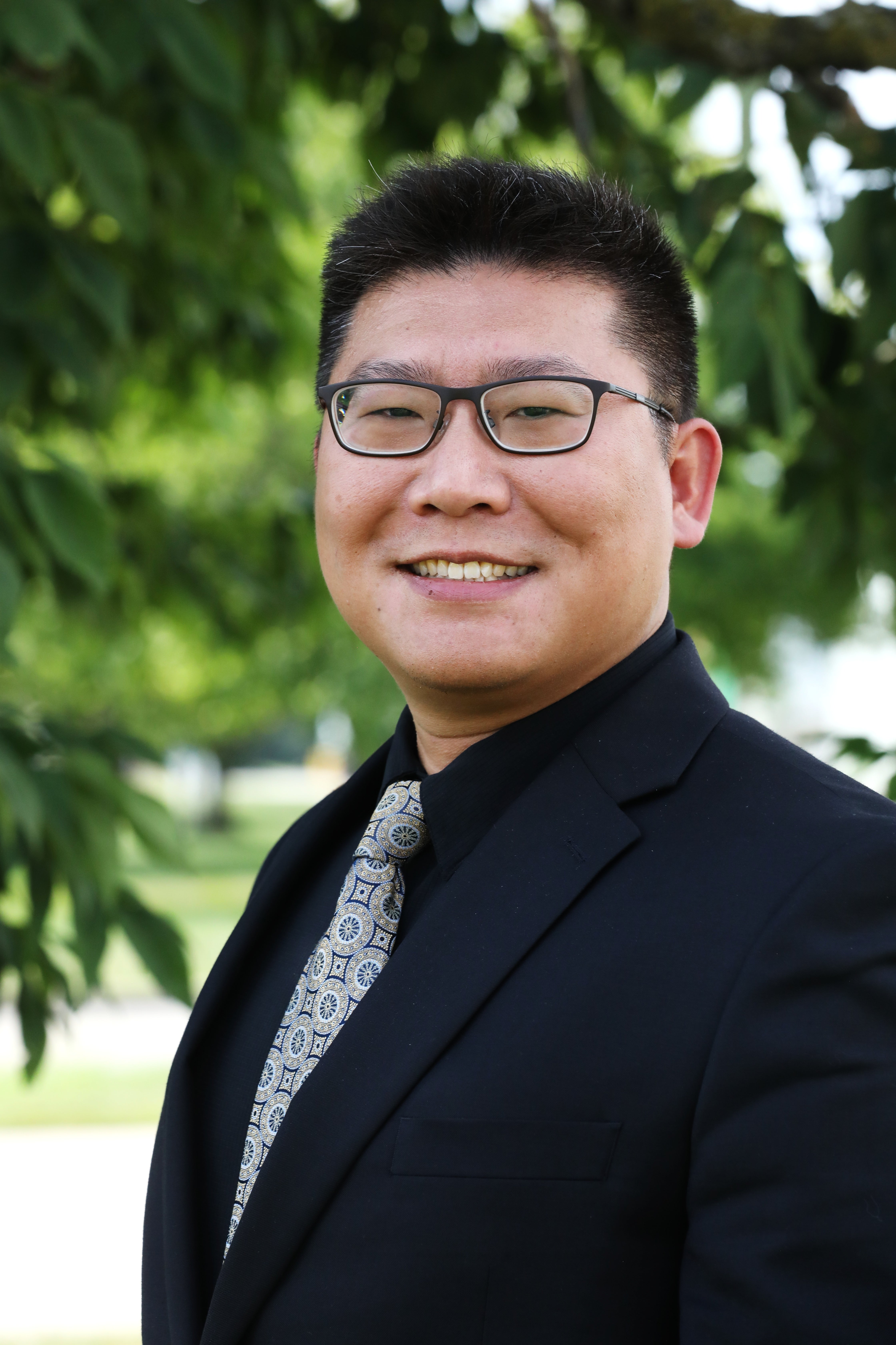 Dr. Zhijie Li