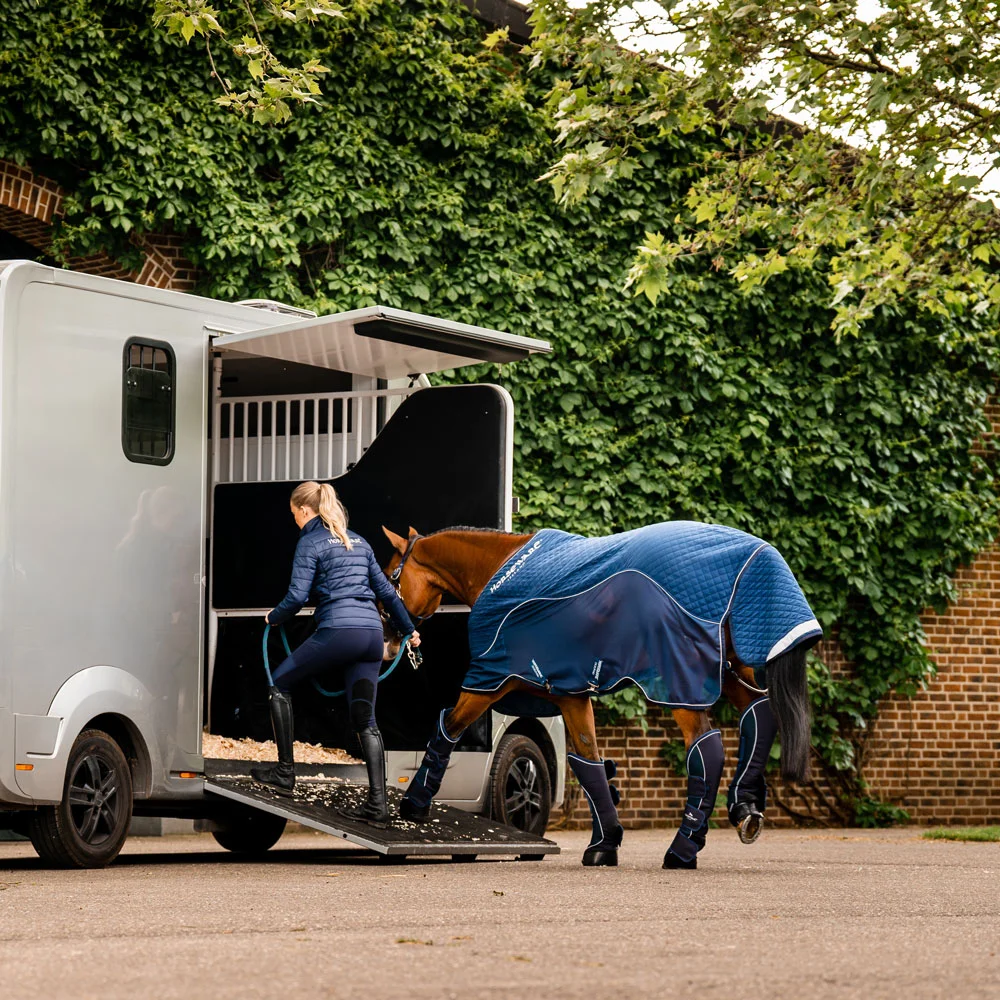 <p>Designed with your <em>horses comfort</em> in mind.</p>