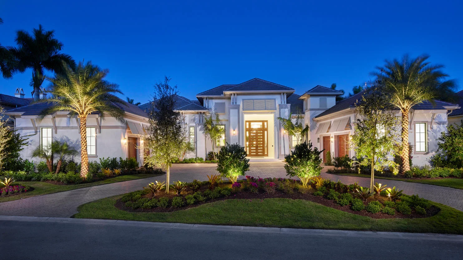 STOCK CUSTOM HOMES COMPLETES EXQUISITE ESTUARY RESIDENCE