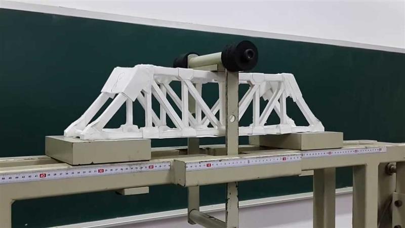 Paper bridge test