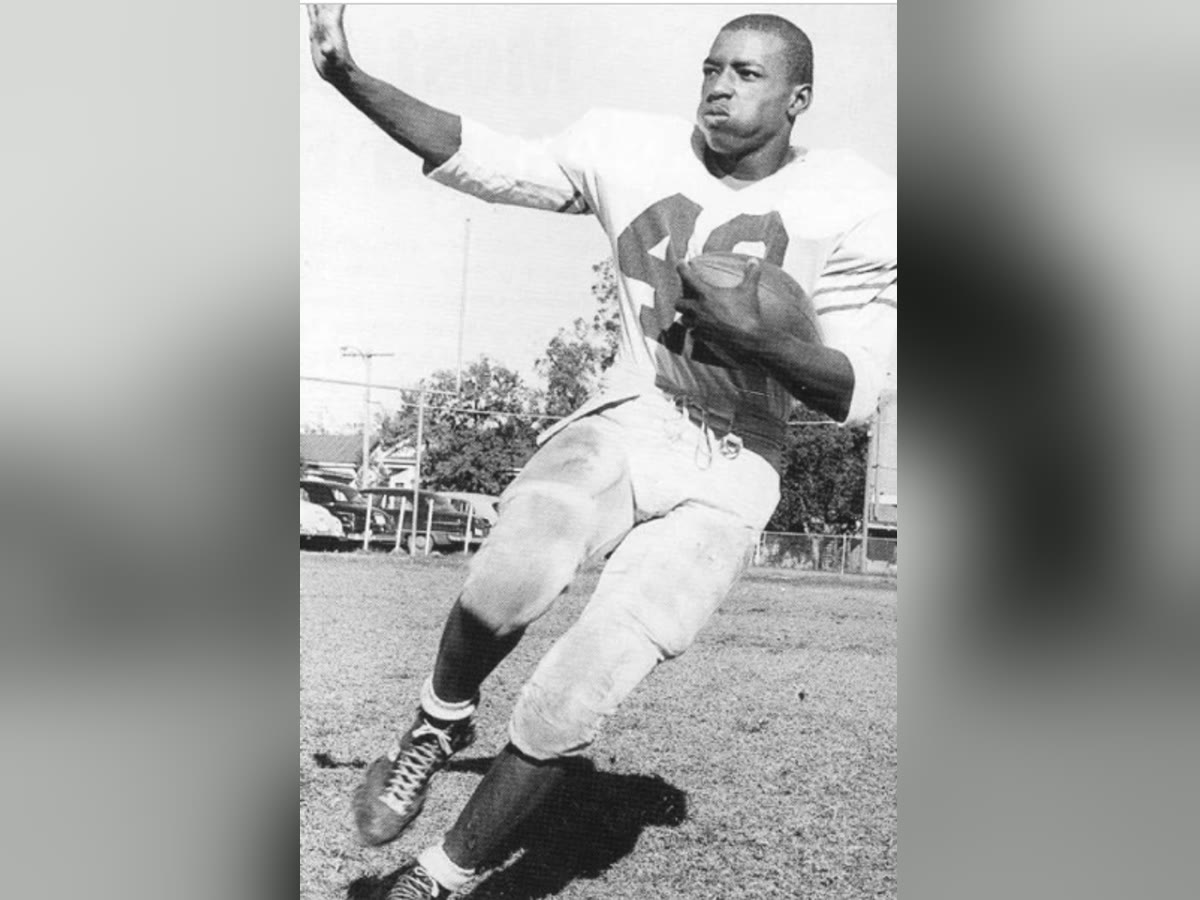 Warren McVea