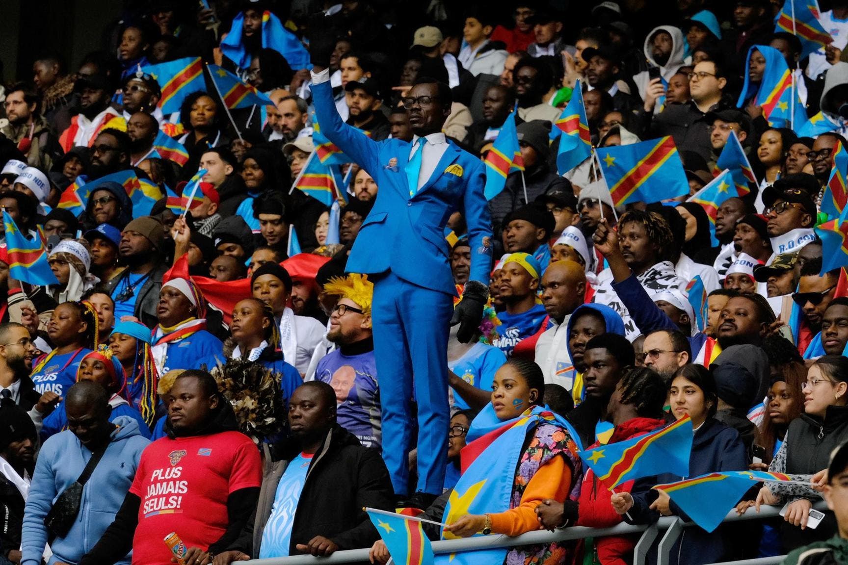 Congo Fan Stuns Crowd by Standing still for 90 Minutes - Africa Press English