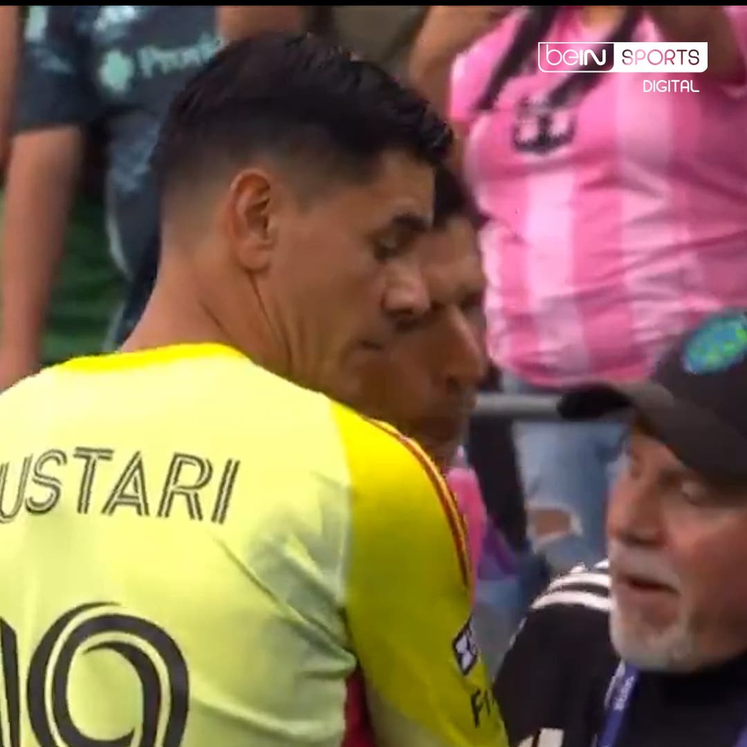 Suárez spit