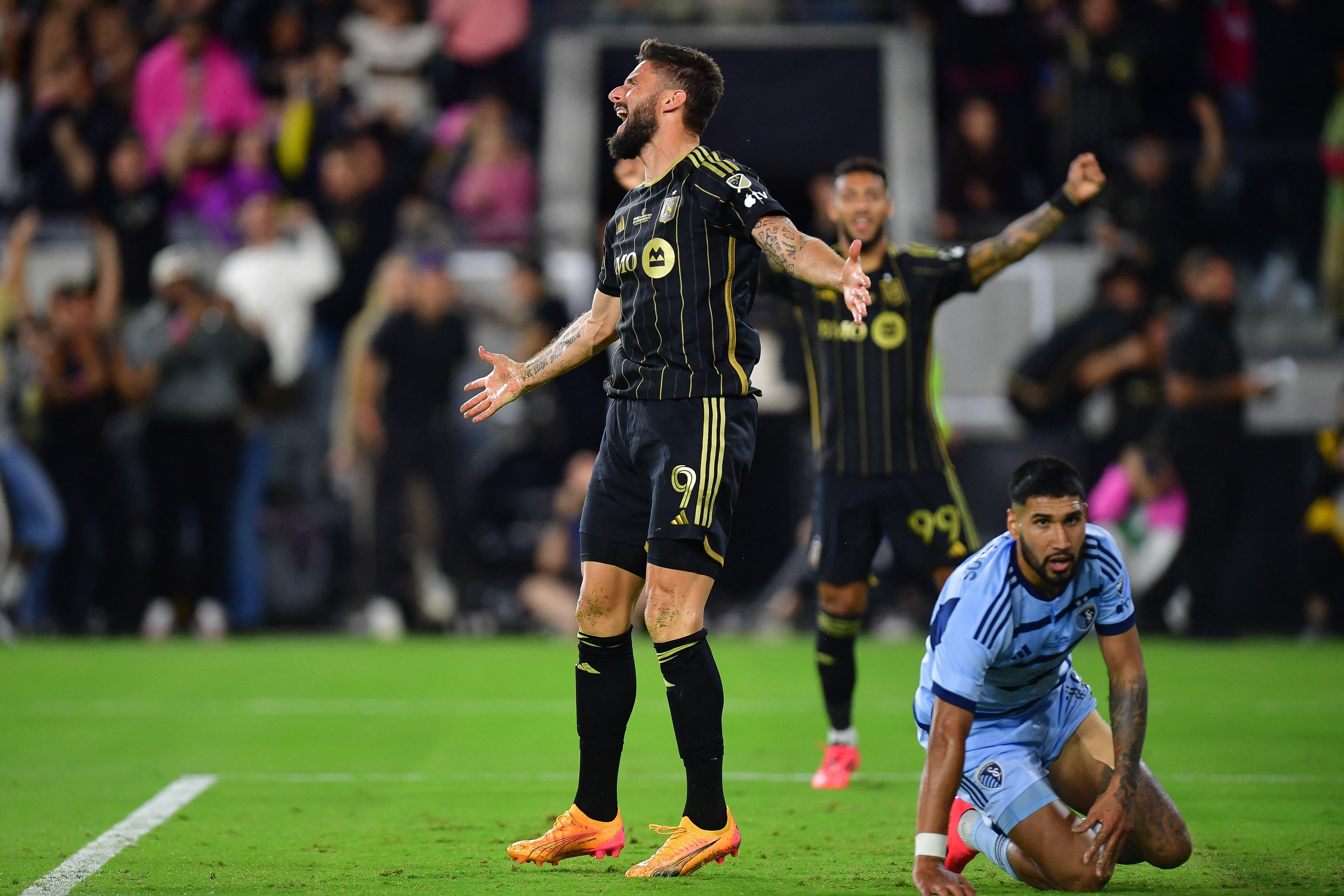 LAFC forward Olivier Giroud (9) celebrates his goal scored against Sporting Kansas City during the second half of the US Open Cup Final at BMO Stadium