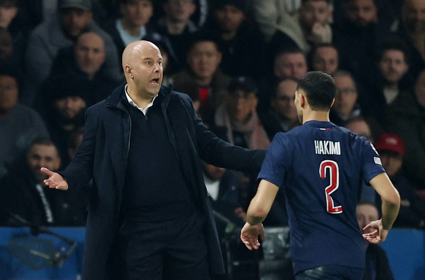 Arne Slot during PSG vs Liverpool.