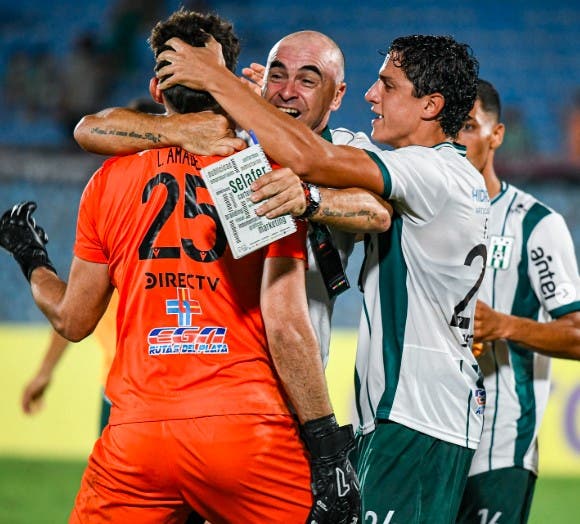 Racing Club Montevideo celebrates after winning penalty shootout in Sudamericana