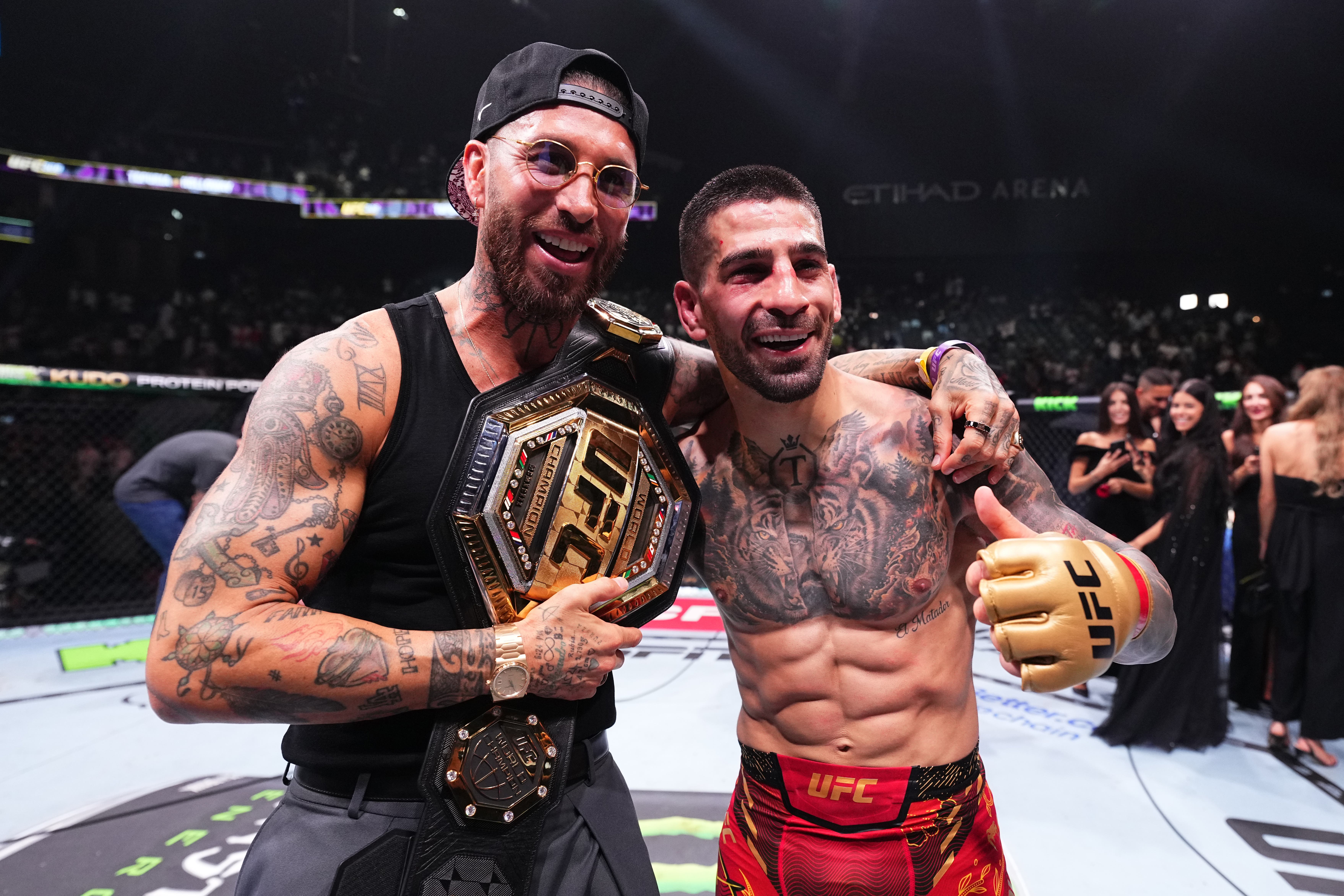 Sergio Ramos celebrates with Topuria his win in the UFC