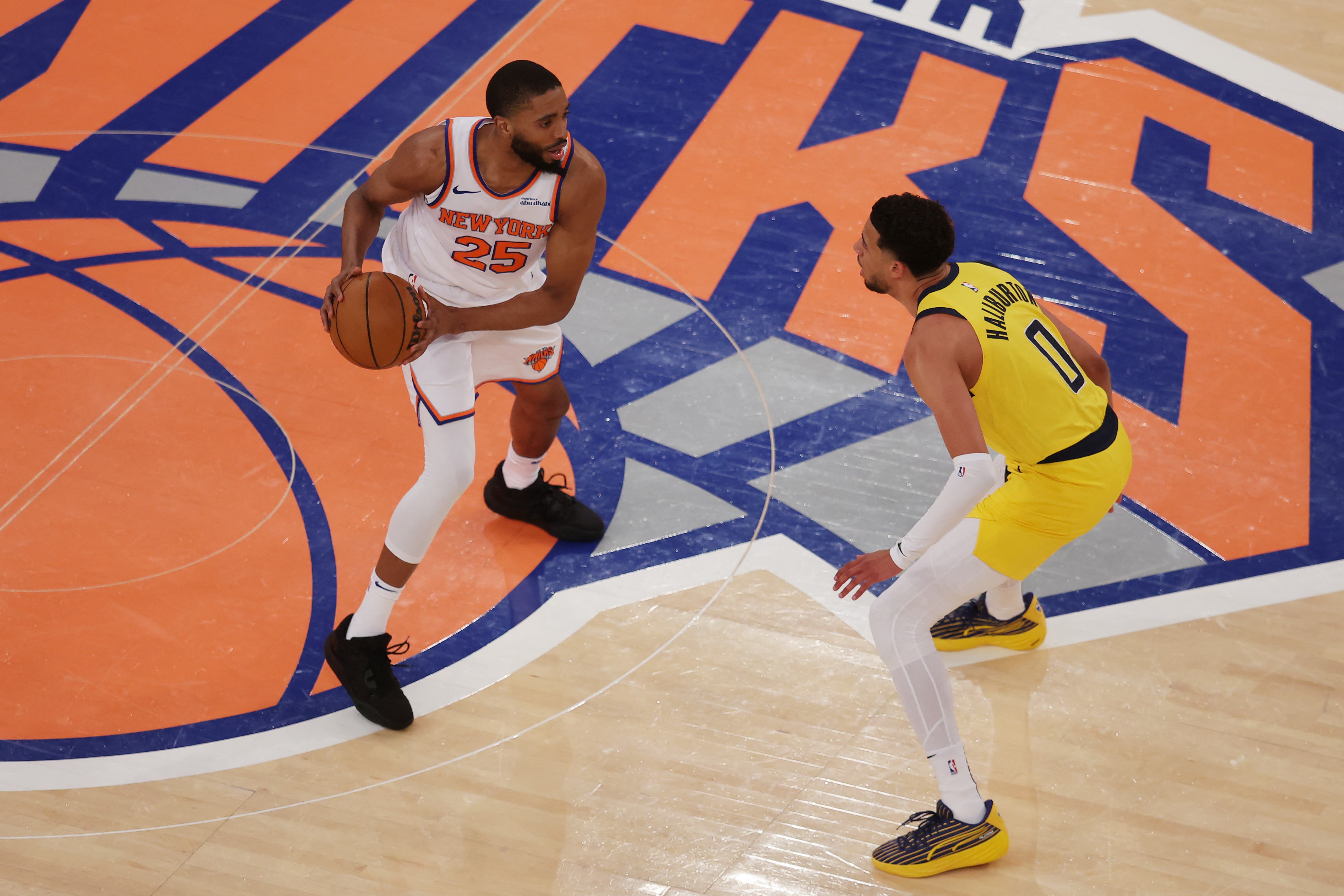 New York Knicks vs Indiana Pacers for Game 1.