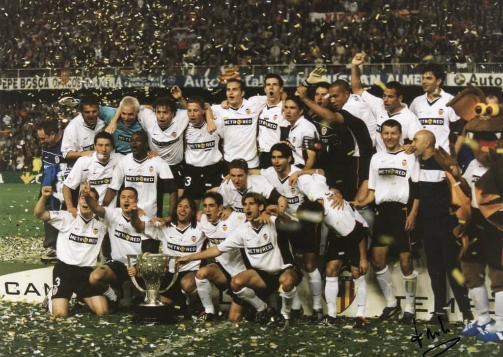 Valencia celebrates winning LaLiga in 2001-2002 season