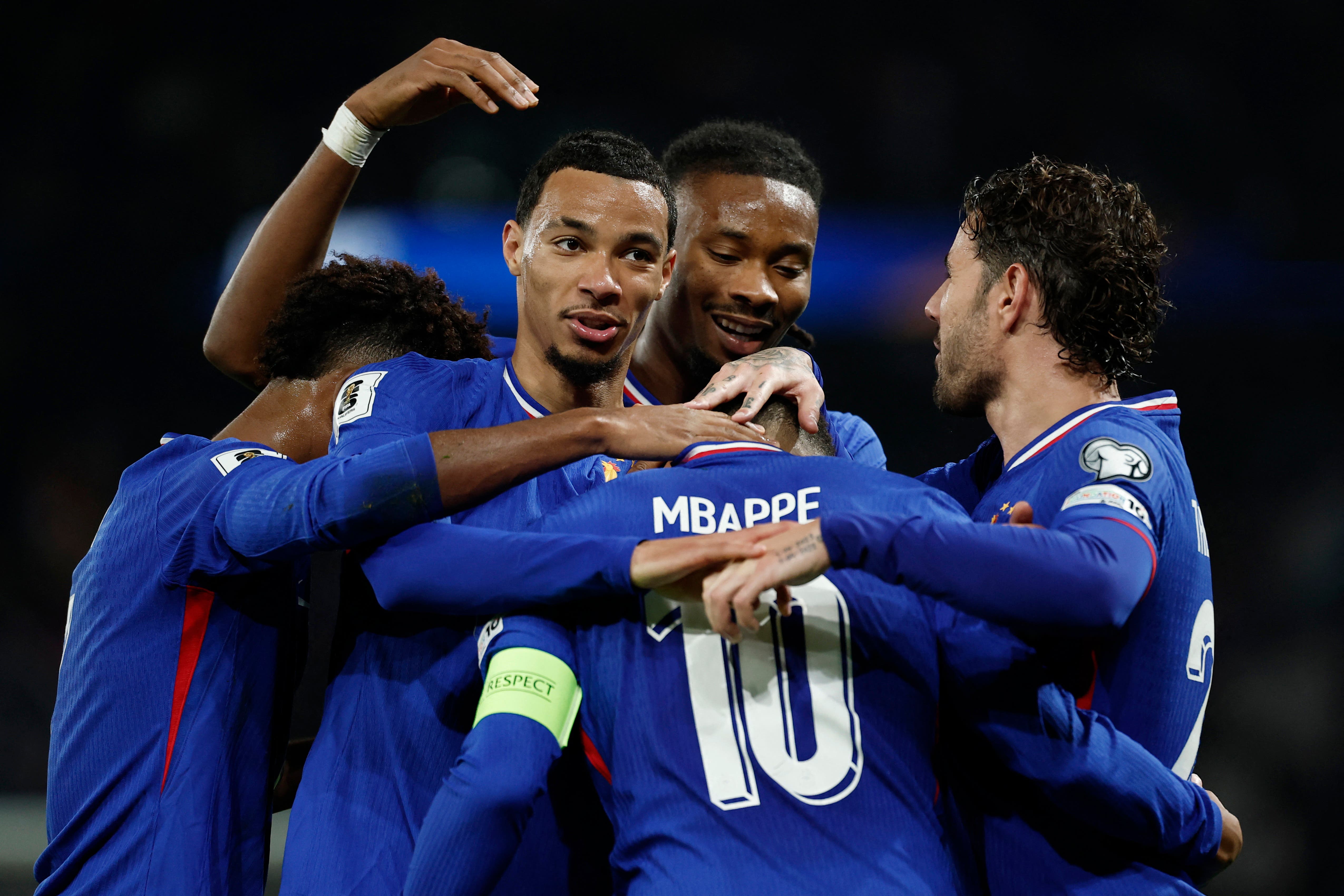 Soccer Football - FIFA World Cup - UEFA Qualifiers - Group D - France v Azerbaijan - Parc des Princes, Paris, France - October 10, 2025 France's Kylian Mbappe celebrates scoring their first goal with Hugo Ekitike REUTERS/Benoit Tessier