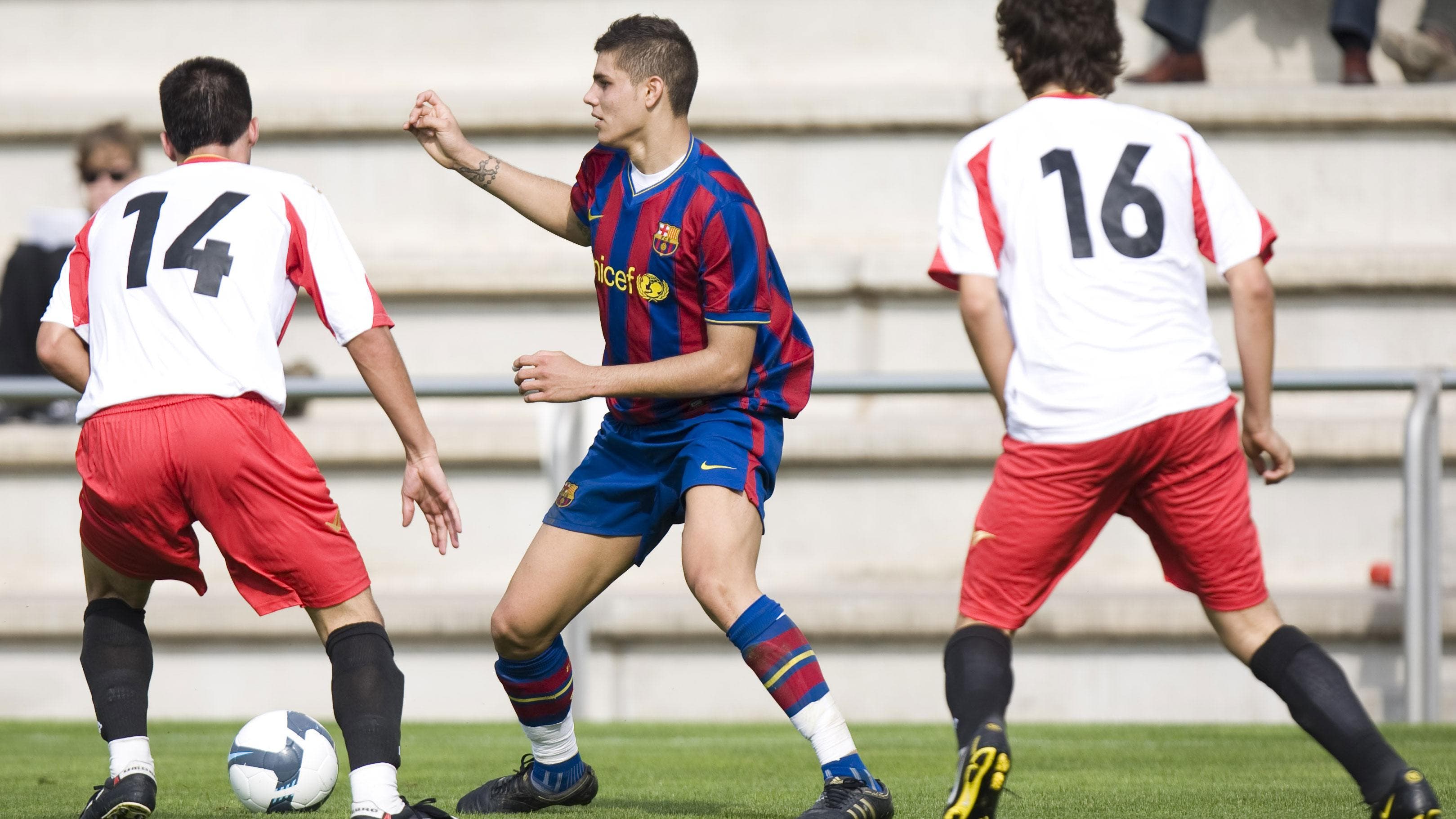 Mauro Icardi playing for Barcelona