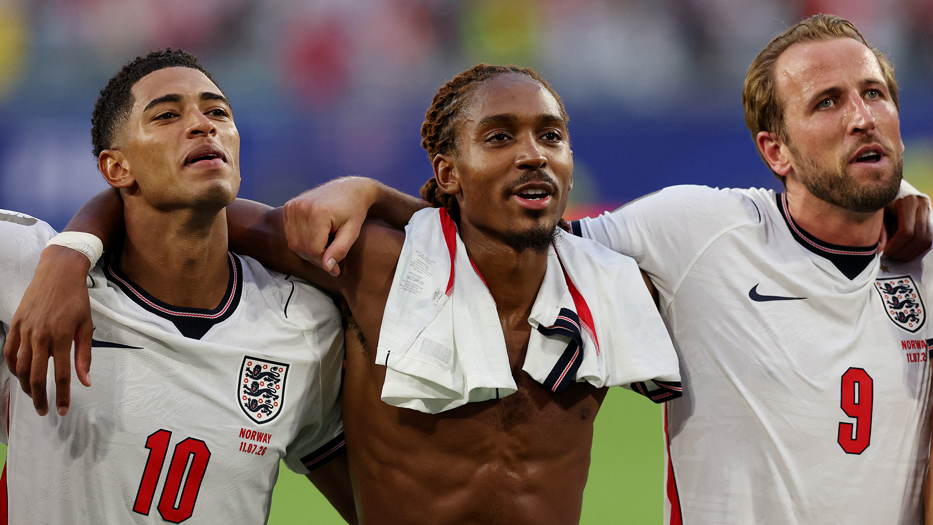 Soccer Football - FIFA World Cup 2026 - Quarter Final - Norway v England - Miami Stadium, Miami Gardens, Florida, U.S. - July 11, 2026 England's Jude Bellingham, Djed Spence and Harry Kane celebrate after the match as England qualify for the semi finals of the World Cup REUTERS/Paul Childs