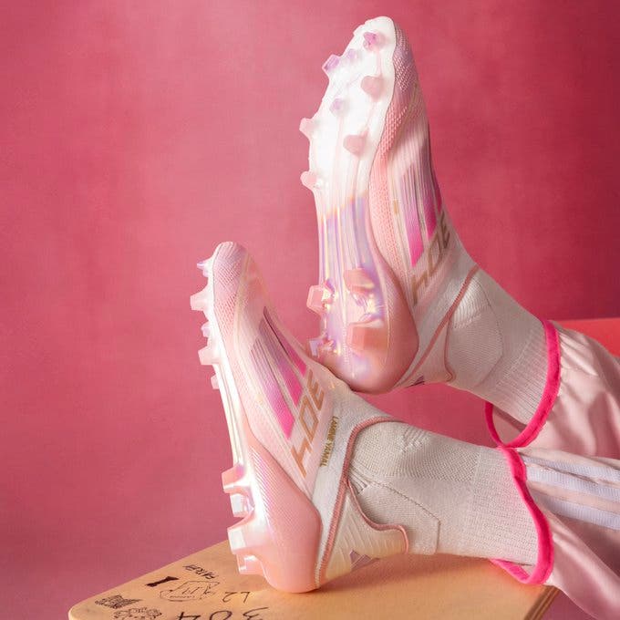 Las nuevas zapatillas de Lamine Yamal.