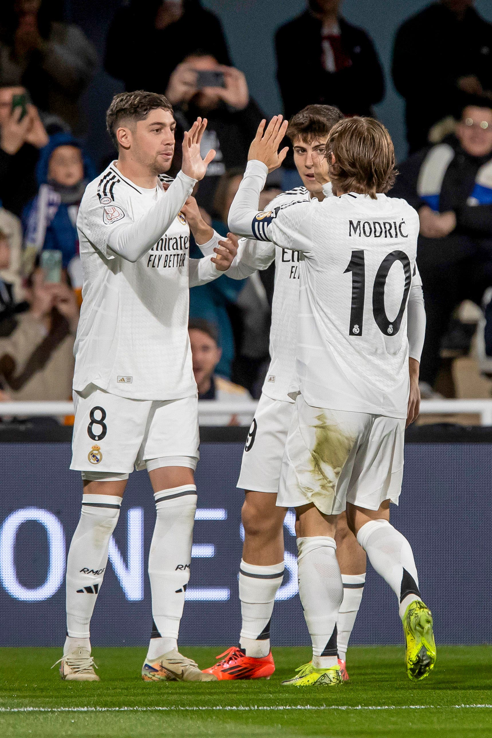 Deportivo Minera vs Real Madrid.