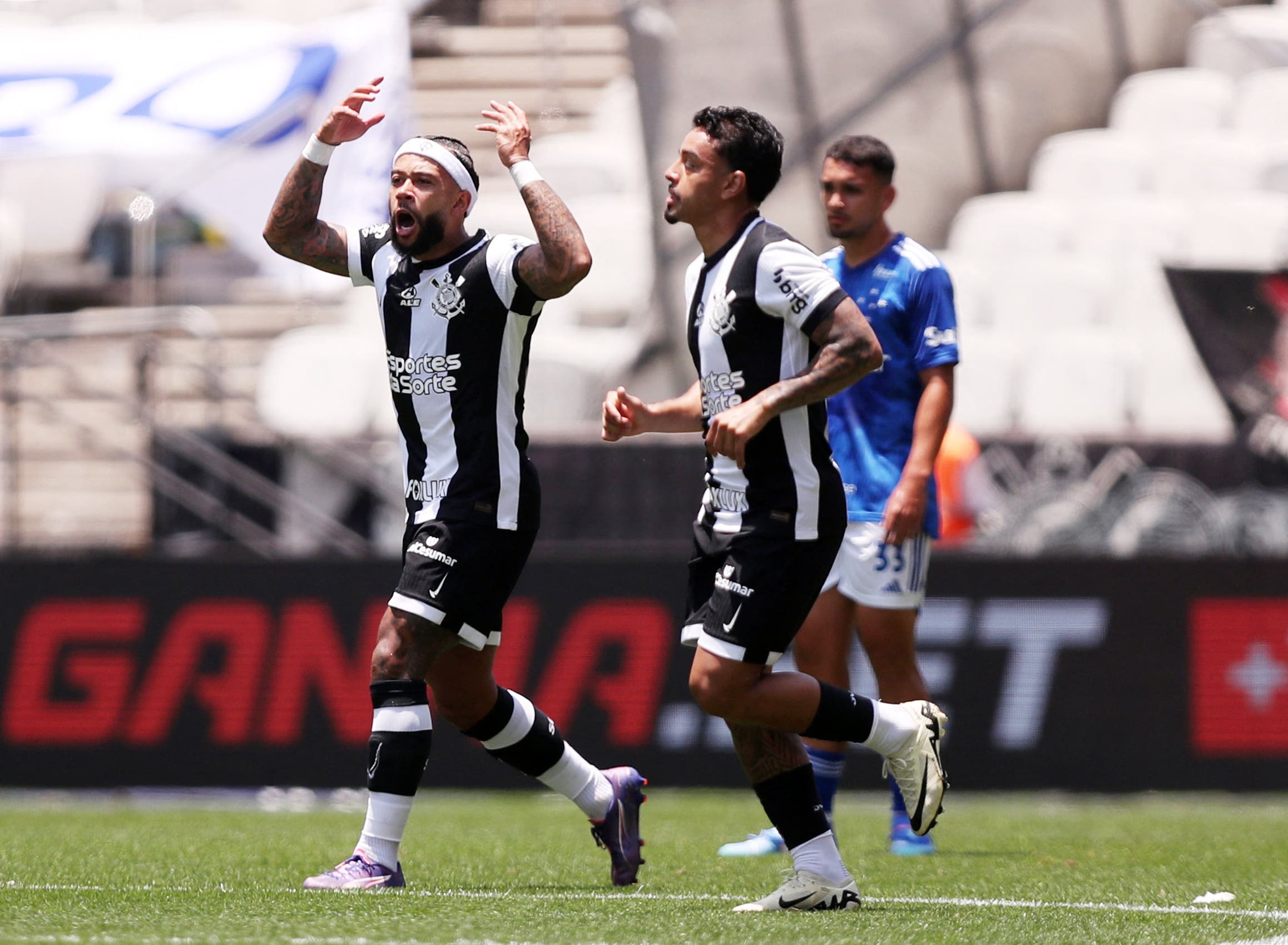 Corinthians' Memphis Depay celebrates scoring their first goal 