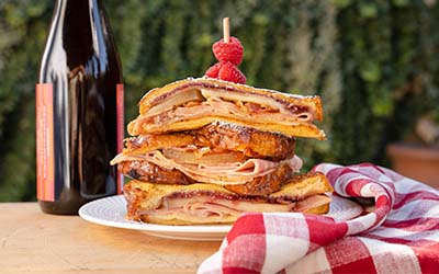 Montecristo Con Mermelada De Frambuesa