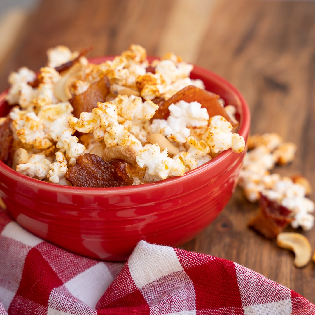 Sweet & Spicy Popcorn with Bacon