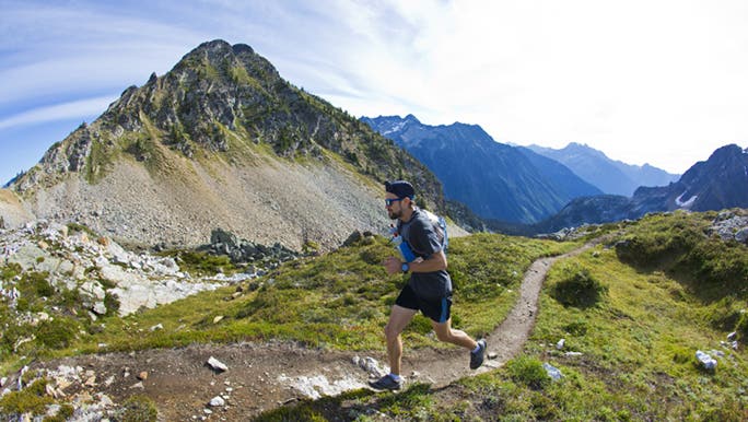 A man running at altitude wonders if he could experience the same thing in a hypoxic training chamber.