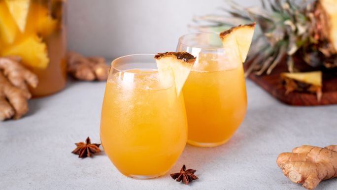 pineapple-ginger-turmeric-juice.jpg