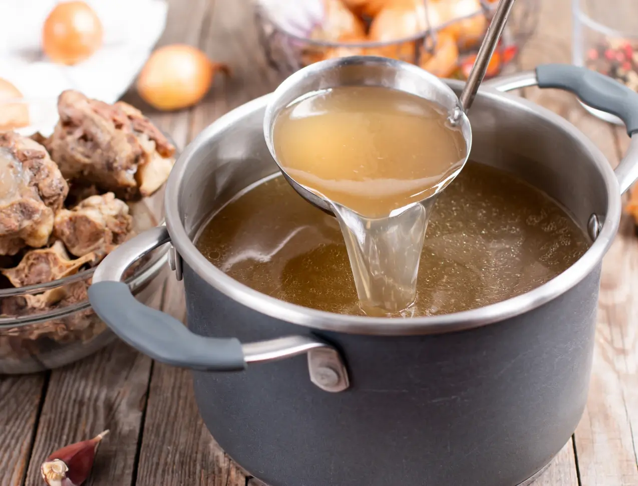What are the health benefits of bone broth?