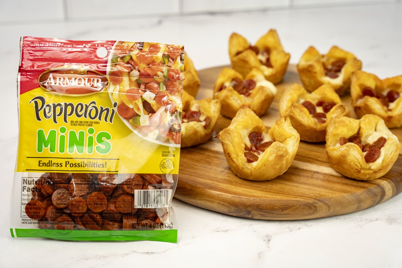 Pepperoni Pizza Puffs