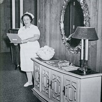 Nurse rounding in new hospital rooms.