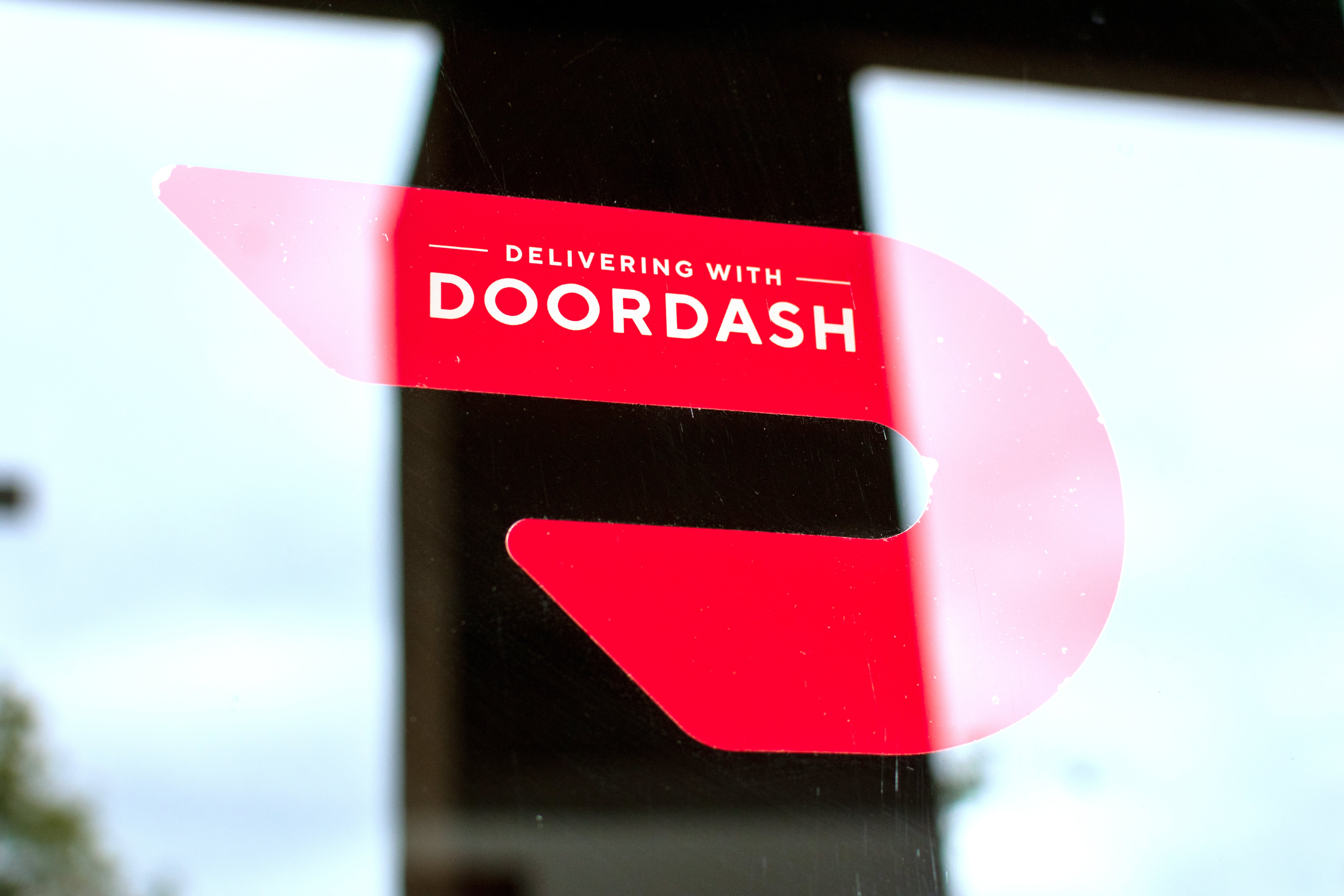 Industry-wide standards can set a common safety baseline for food-delivery platforms.jpeg