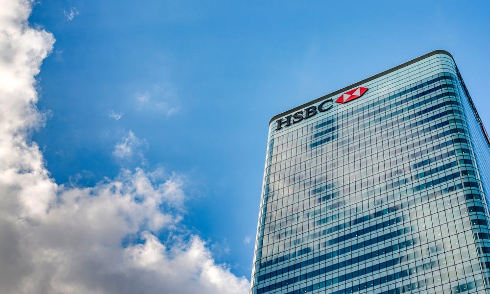 HSBC cut dividends-min.jpg