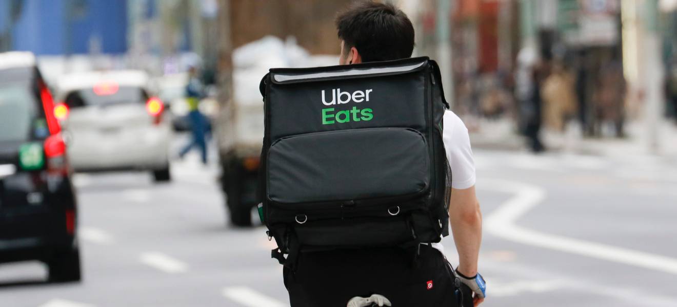 Why food delivery services need a regulation overhaul