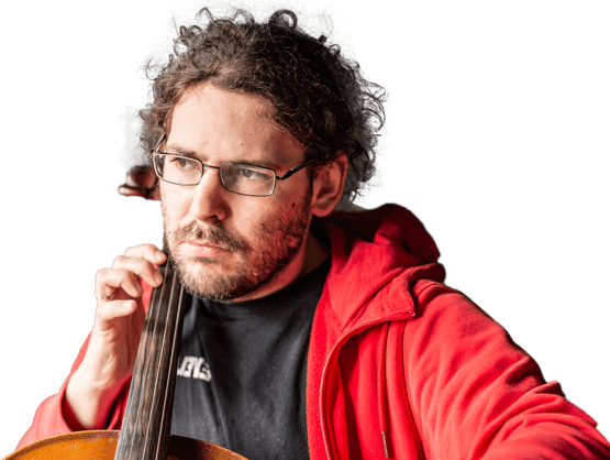Martin Cajthaml playing violoncello