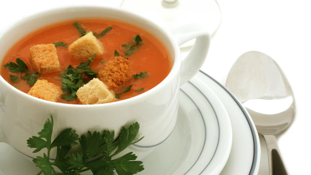 Soupe aux tomates et au pesto