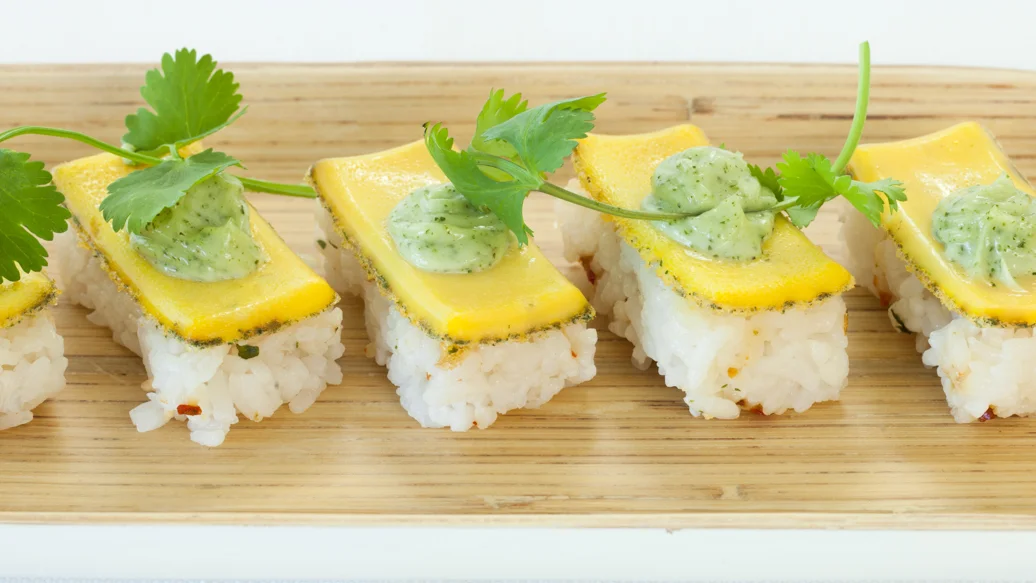 Tamago Petite Sushi