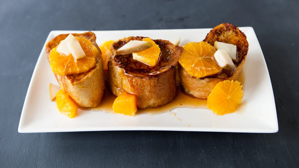 Fruit Crumble-Stuffed French Toast