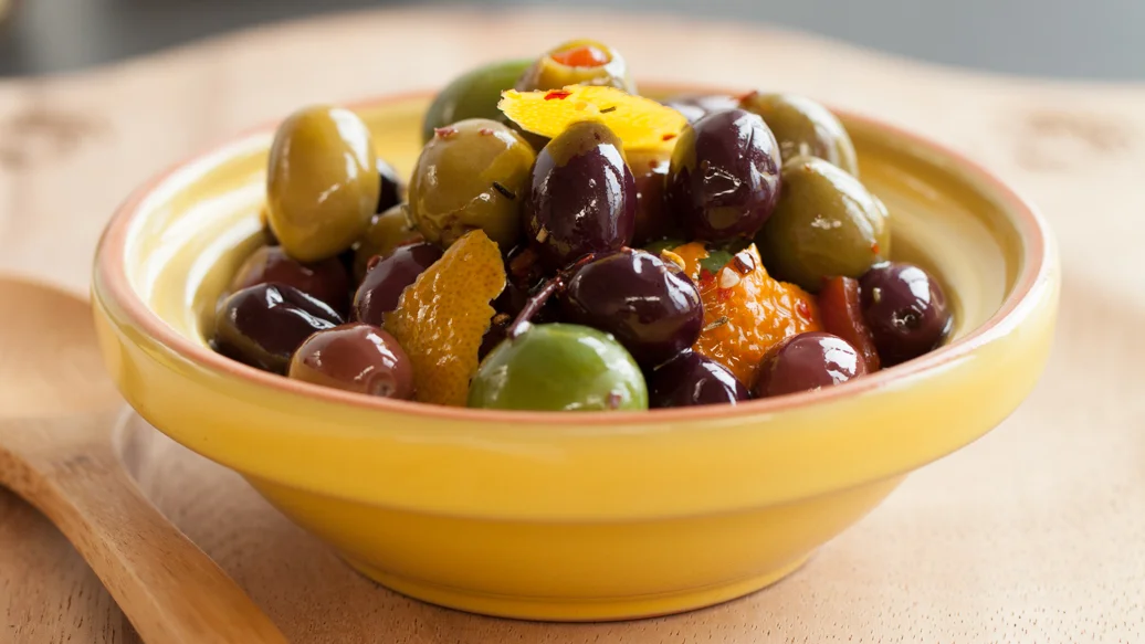 Olives marinées au citron