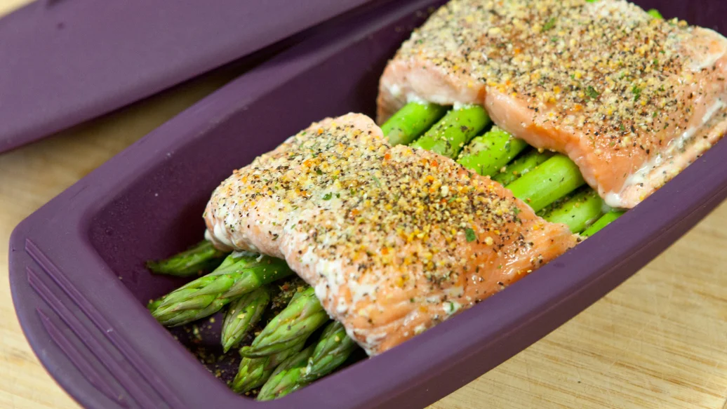 4 Minute Salmon and Asparagus