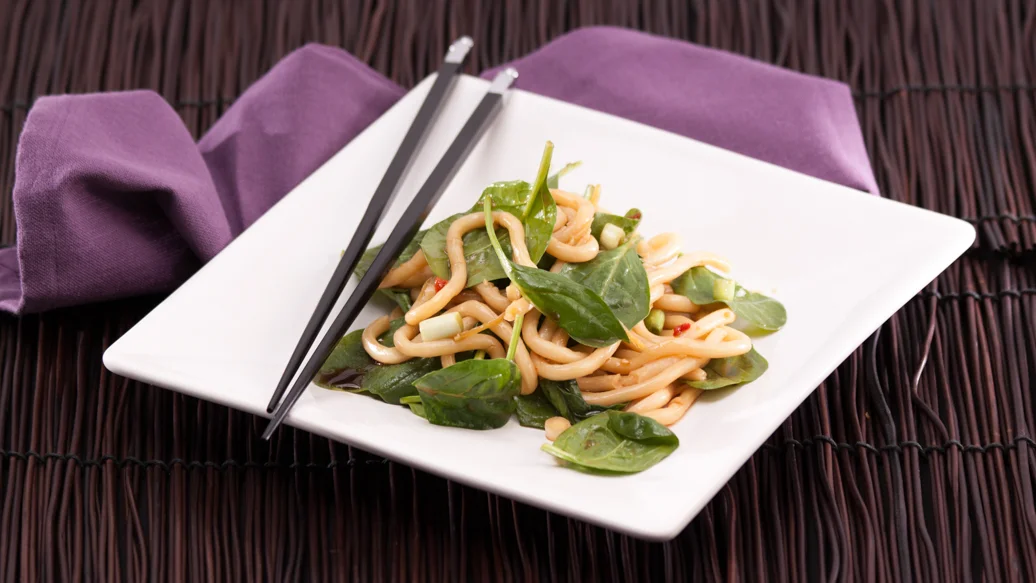 Stir-fried Noodles with Spinach