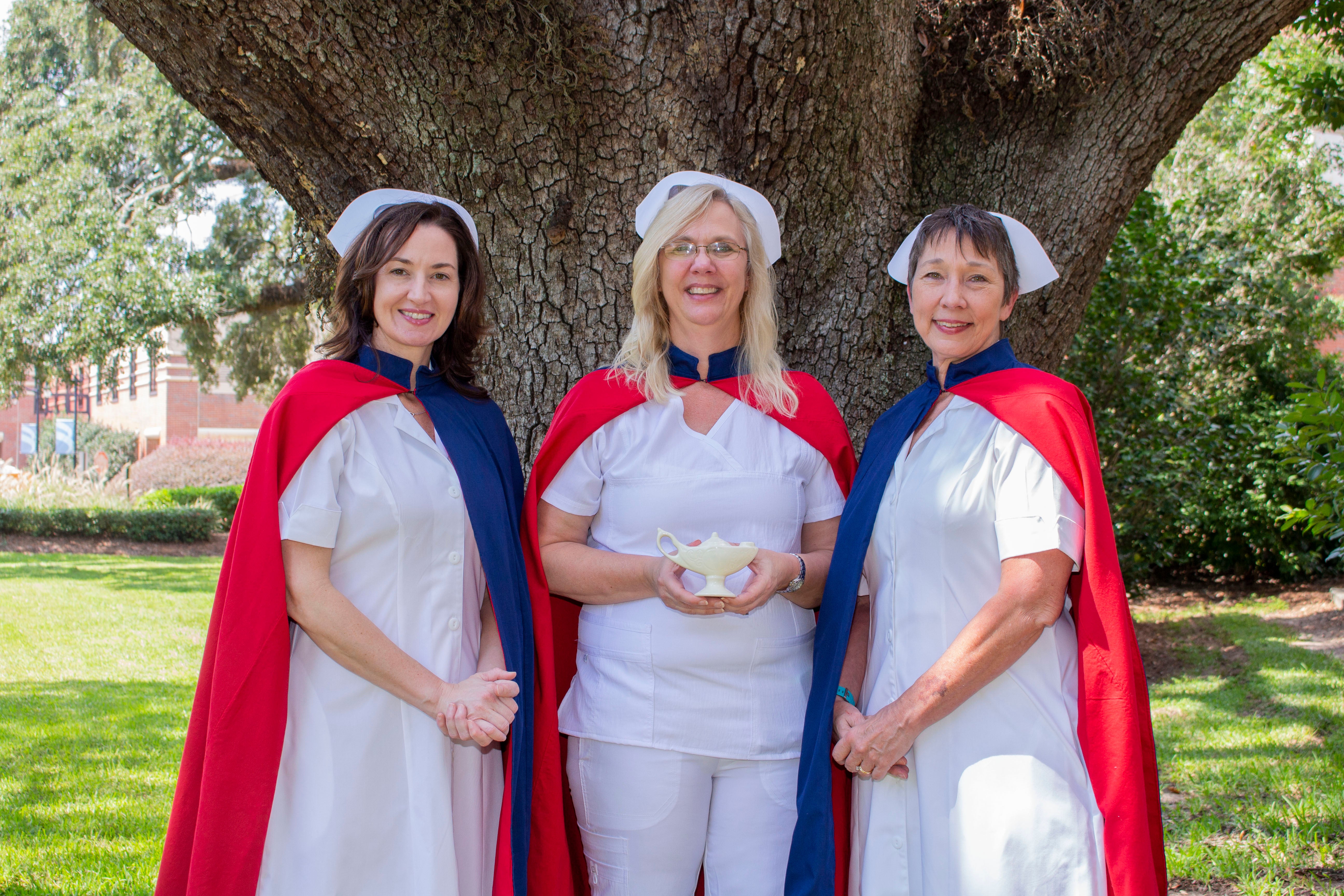 Members of the Nursing Honor Guard