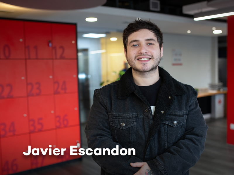Javier Escandón, Ingeniero de soporte on-site DKMS Chile