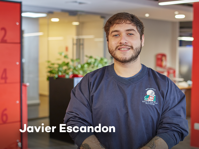 Javier Escandon, Ingeniero de soporte on-site DKMS Chile