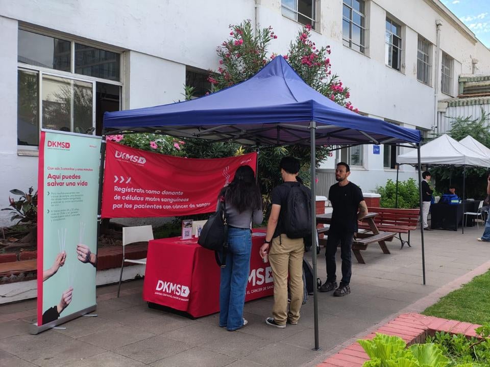 Universidad Gabriela Mistral y DKMS Universidad Gabriela Mistral y DKMS