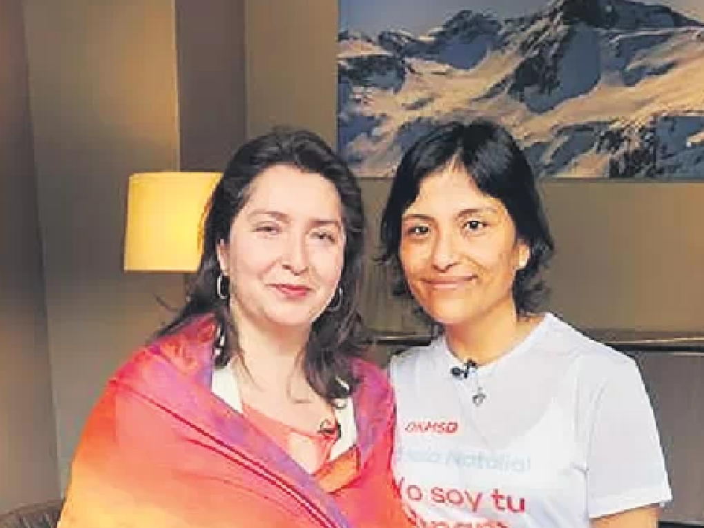 Natalia Torres, paciente de mielodisplasia, y Paola Pérez, donante de células madre sanguíneas DKMS Natalia Torres, paciente de mielodisplasia, y Paola Pérez, donante de células madre sanguíneas DKMS