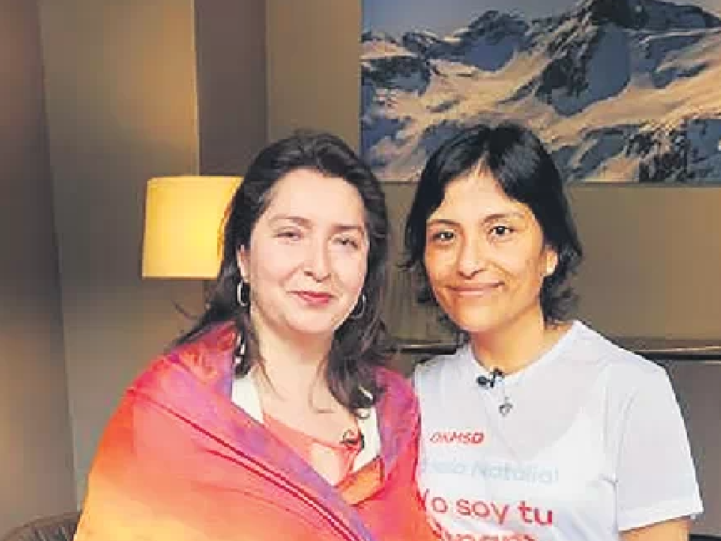 Natalia Torres, paciente de mielodisplasia, y Paola Pérez, donante de células madre sanguíneas DKMS Natalia Torres, paciente de mielodisplasia, y Paola Pérez, donante de células madre sanguíneas DKMS