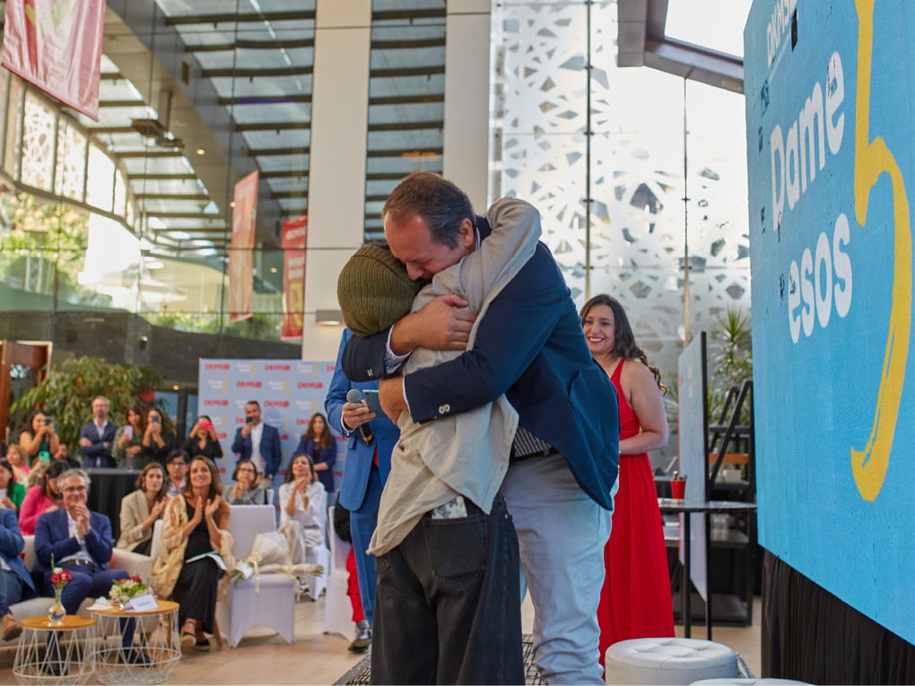 Quinto aniversario DKMS, encuentro entre paciente y donante: Sofía y Eduardo Quinto aniversario DKMS, encuentro entre paciente y donante: Sofía y Eduardo