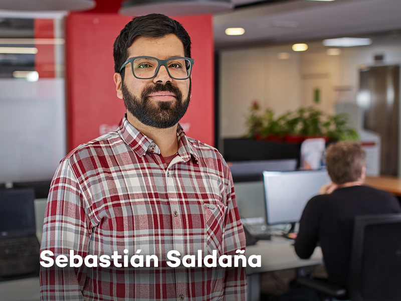 Sebastián Saldaña, Diseñador y Mailing manager DKMS Chile