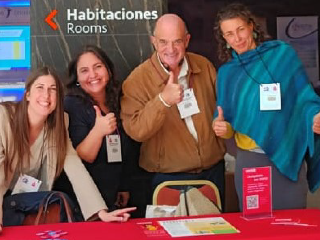 Equipo médico DKMS Chile, doctor Francisco Barriga y una de las directoras ejecutivas, Anette Giani. Equipo médico DKMS Chile, doctor Francisco Barriga y una de las directoras ejecutivas, Anette Giani.