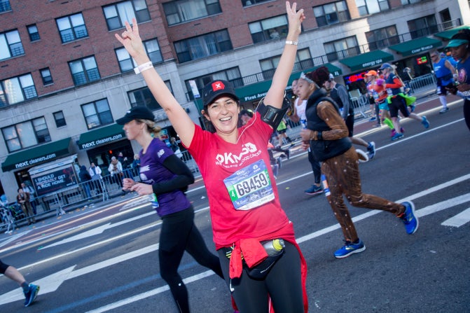 DKMS donor Burcu running for Team DKMS in the NYC Marathon in 2018.