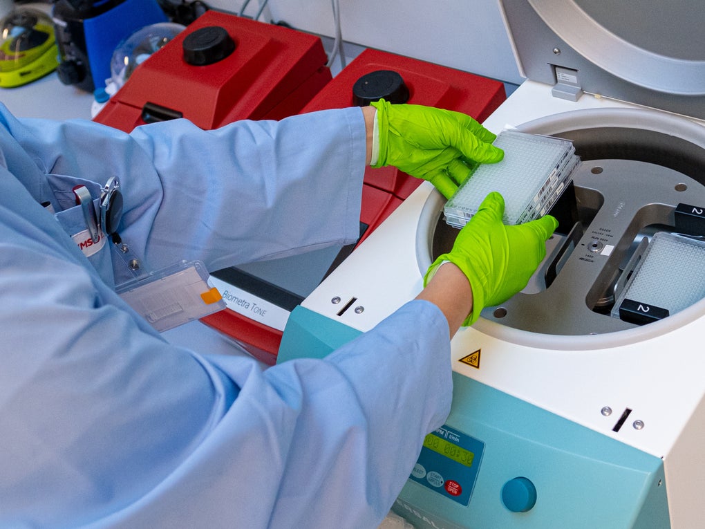 Lab centrifuge machine Lab centrifuge machine
