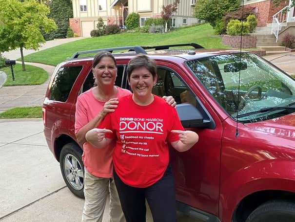 Heather Lynn, DKMS Director of Fundraising and Global Special Events, prepares to donate her blood stem cells with her mom by her side. Heather Lynn, DKMS Director of Fundraising and Global Special Events, prepares to donate her blood stem cells with her mom by her side.